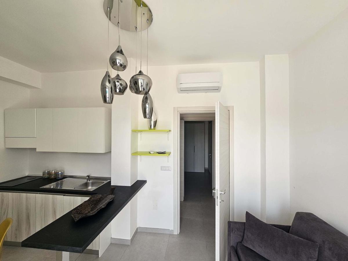 Diletta'S Residence سانت إيزيدورو المظهر الخارجي الصورة